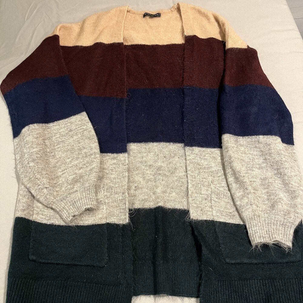 Staccato Cardigan Size S